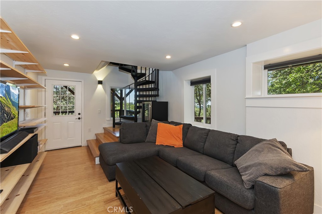 Twin Peaks (TWIN) - Residential