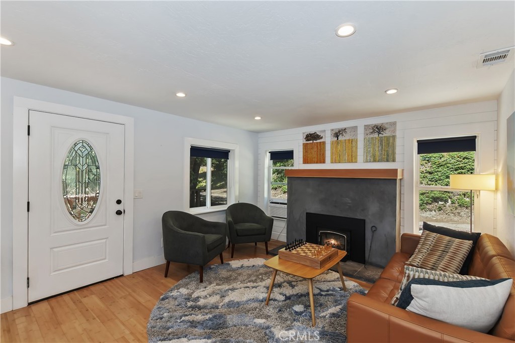 Twin Peaks (TWIN) - Residential