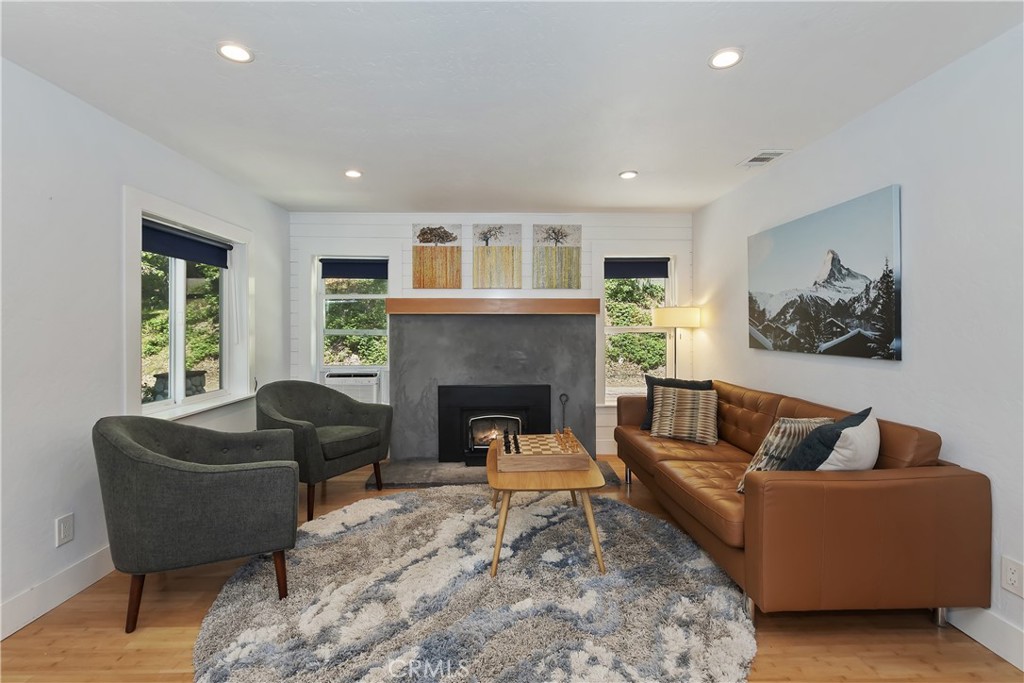 Twin Peaks (TWIN) - Residential