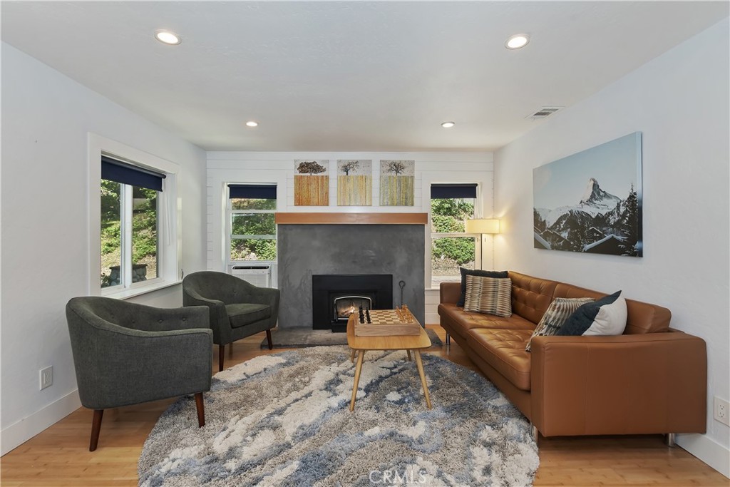 Twin Peaks (TWIN) - Residential