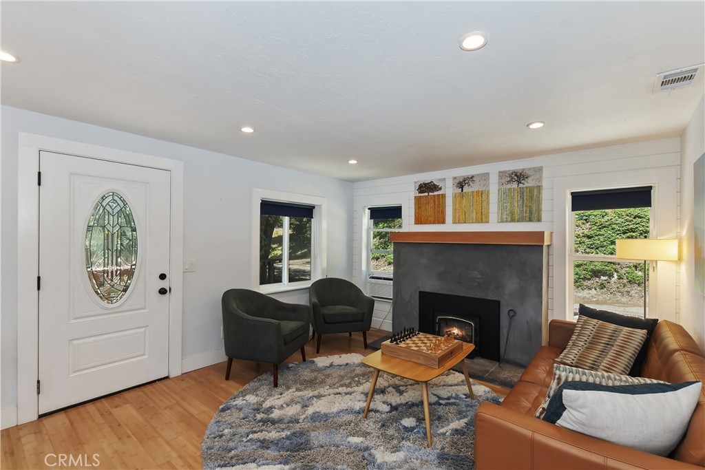 Twin Peaks (TWIN) - Residential