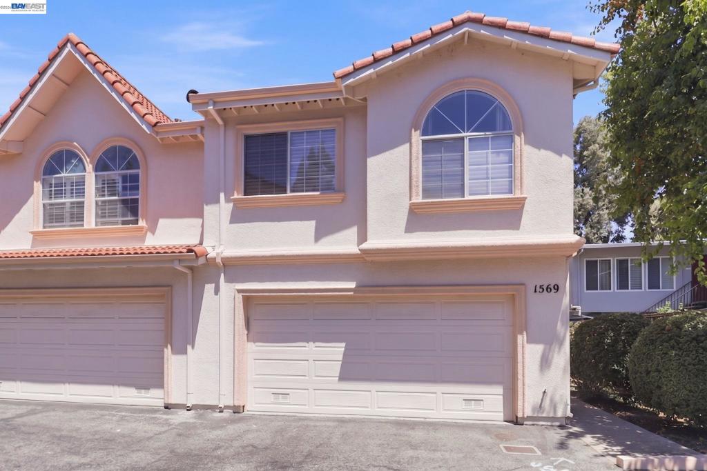 1569 Oxford St ST, Redwood City CA 94061