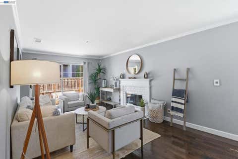 Photo of 1569 Oxford St ST, Redwood City, CA 94061 (MLS # 41142831)