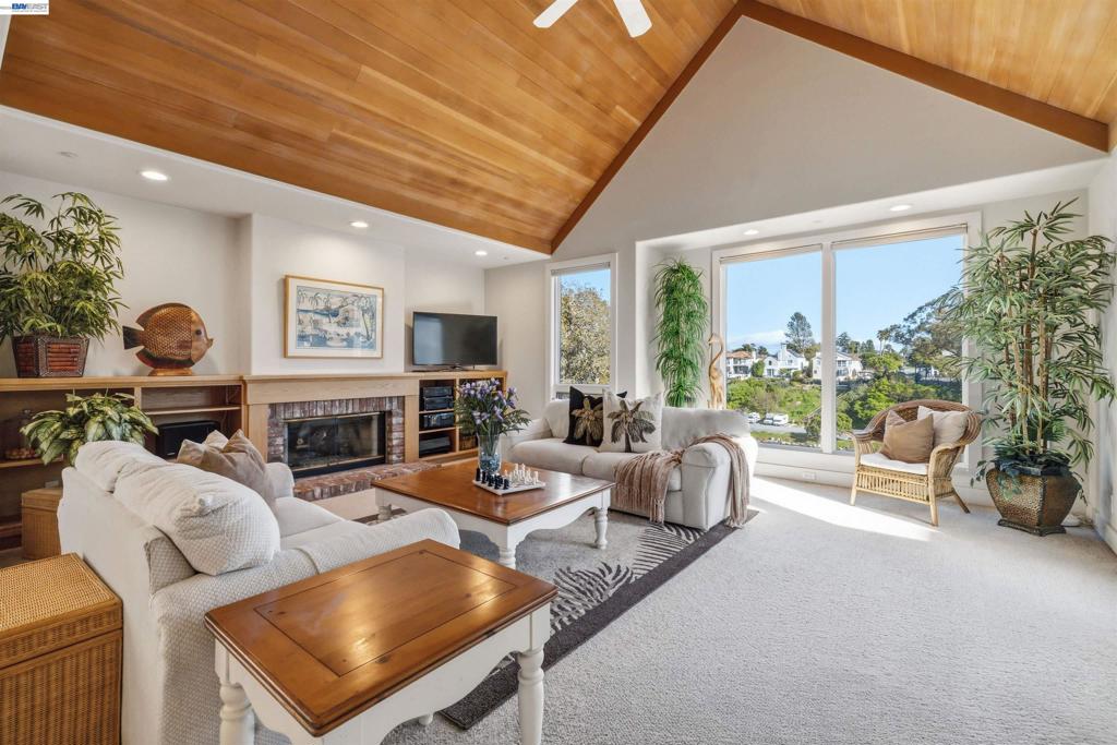 126 Frederick St St, Santa Cruz CA 95062
