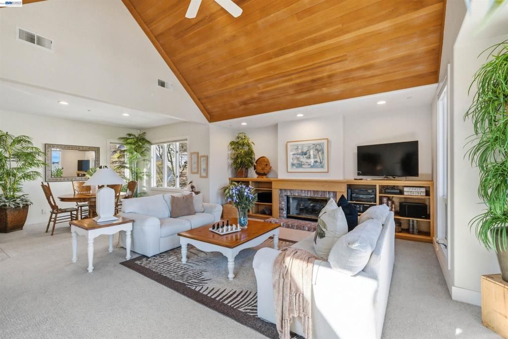 Photo of 126 Frederick St St, Santa Cruz, CA 95062 (MLS # 41128483)