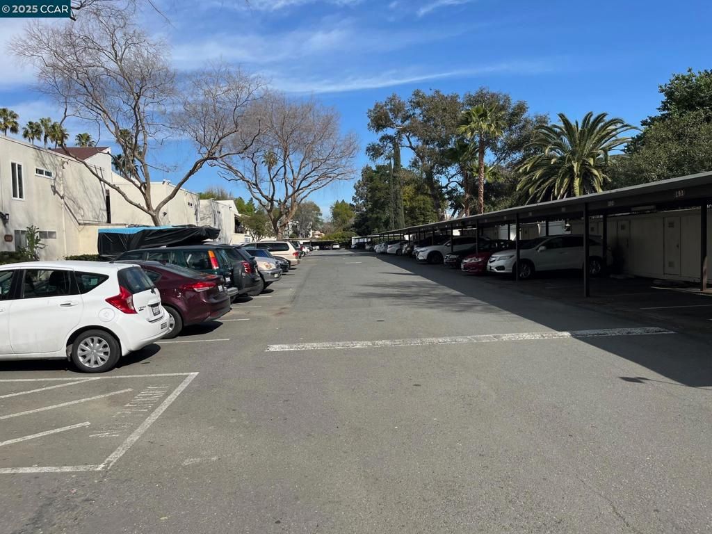 listing image 130729083465224082262