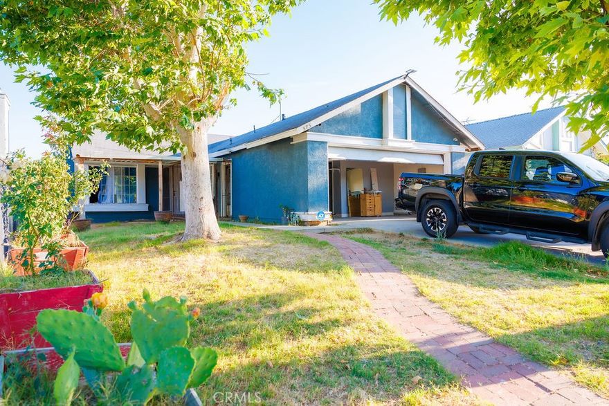 Charming 3-Bedroom Home in Perris – Perfect for First-Time Buyers! Welcome to this delightful single-family home nestled in the heart of Perris, CA. Priced at $445,000, this traditional-style residence offers 3 spacious bedrooms, 2 full bathrooms, and 900 square feet of comfortable living space—ideal for first-time home buyers or those looking to downsize. The home presents a fantastic opportunity to personalize and make it your own. Enjoy a cozy layout with plenty of natural light, a functional kitchen, and a private backyard perfect for relaxing or entertaining. With no HOA, you’ll appreciate the freedom and flexibility this property offers. Conveniently located near schools, shopping, and commuter routes, this charming home is a great investment in a growing area. Don’t miss your chance to own a piece of Perris at an affordable price!