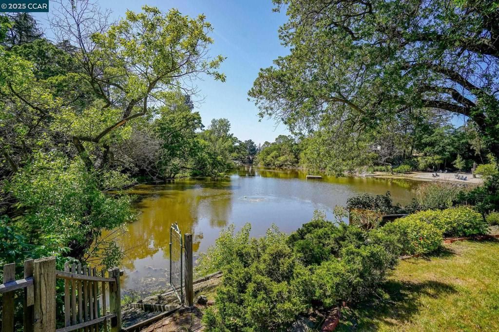 listing image 130720362093743427973