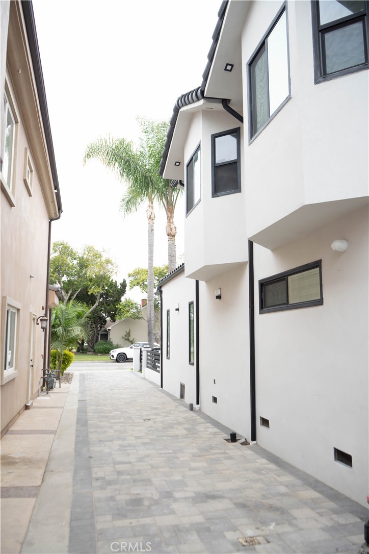 9359 Cecilia Street