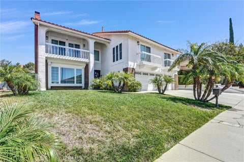 Photo of 11765 Monte Leon WAY, Porter Ranch, CA 91326 (MLS # SR26132300)