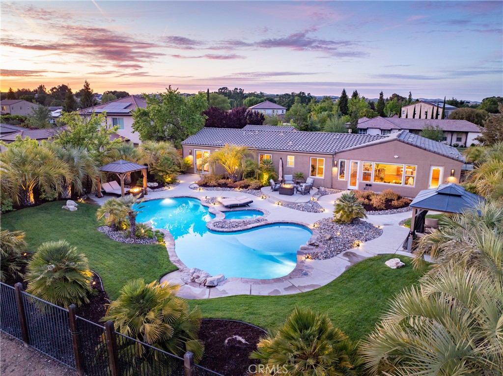 Templeton, California, 93465, United States, 3 Bedrooms Bedrooms, ,2 BathroomsBathrooms,Residential,Active,2041696