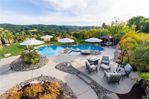 Tiny photo for 1579 Via Rojas, Templeton, CA 93465 (MLS # NS26084867)