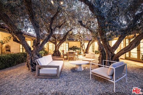 1296 Capri Drive Pacific Palisades CA 90272