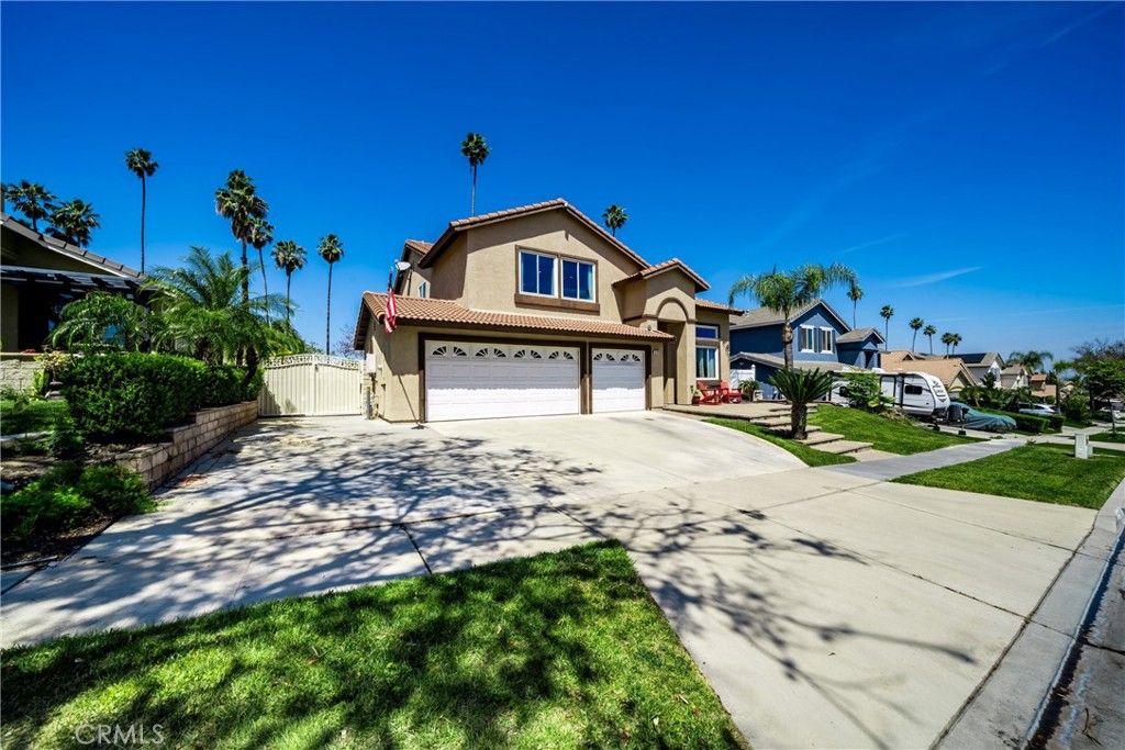 Photo of 2536 Sweet Rain Way, Corona, CA 92881 (MLS # IG26078433)