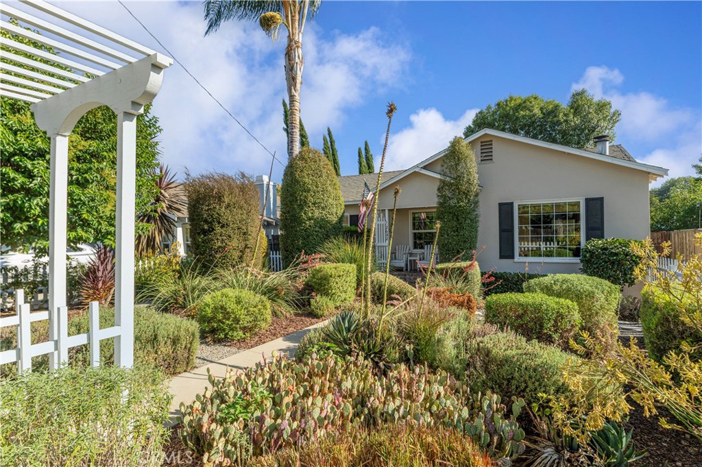 2682 Bonita Avenue