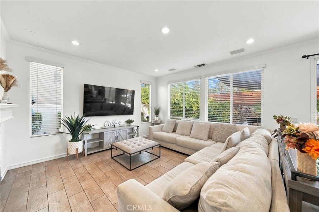 17511 Poplar Point