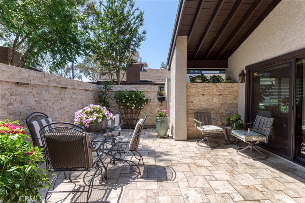 425 Old Ranch Road