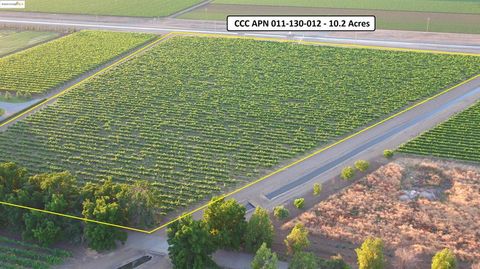 Photo of 11650 Byron Highway Hwy, Brentwood, CA 94513 (MLS # 41104935)