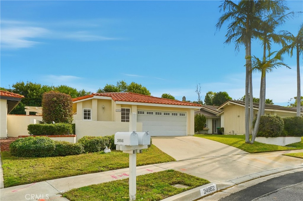 24952 Sunset Place E