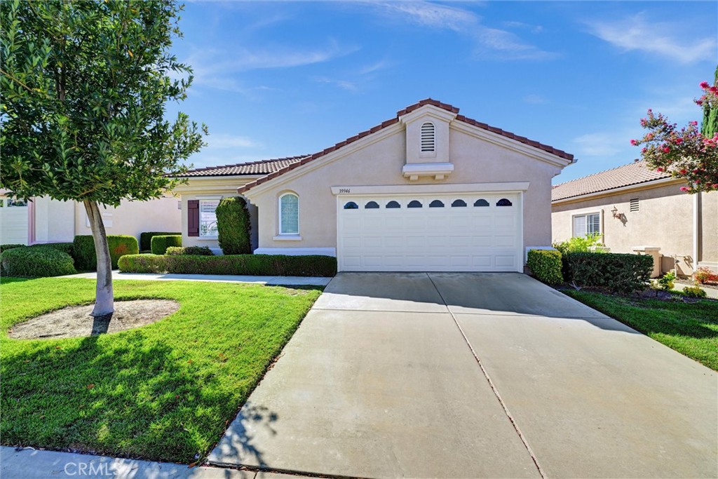 INCREDIBLE opportunity to turn this property into your dream home!! Must See! The Colony, Murrieta’s premier 55+ gated community offering resort-style living in the heart of Southern California’s wine country. This highly desirable neighborhood combines comfort, convenience, and an active lifestyle surrounded by scenic beauty.
Residents of The Colony enjoy 24-hour guarded security, a championship golf course, and a stunning clubhouse featuring a fitness center, library, card and game rooms, beauty salon, and a full calendar of social activities. Outdoors, you’ll find a sparkling pool and spa, tennis and pickleball courts, and beautifully maintained walking paths. Spacious single-story residence built in 2004, offering 2,100 sq ft of living space on a 4,792 sq ft lot. Features 3 bedrooms, 2 full bathrooms, and a welcoming fireplace in the living room