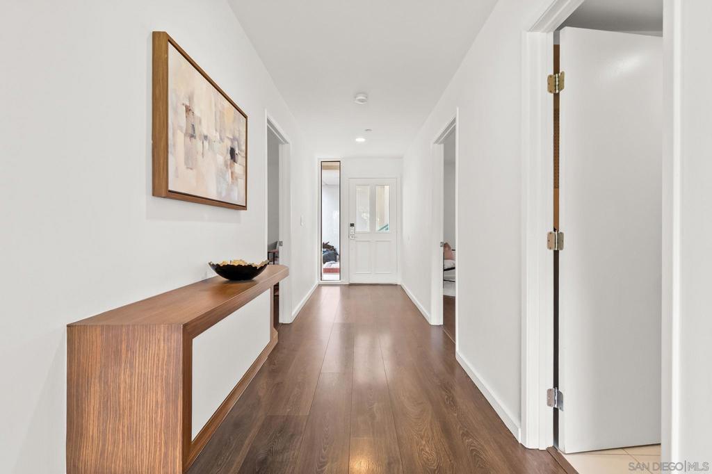 2556 Navarra Drive C