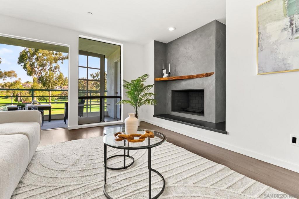 2556 Navarra Drive C