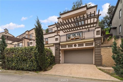 Photo of 823 Oneonta Dr, South Pasadena, CA 91030 (MLS # TR26047167)