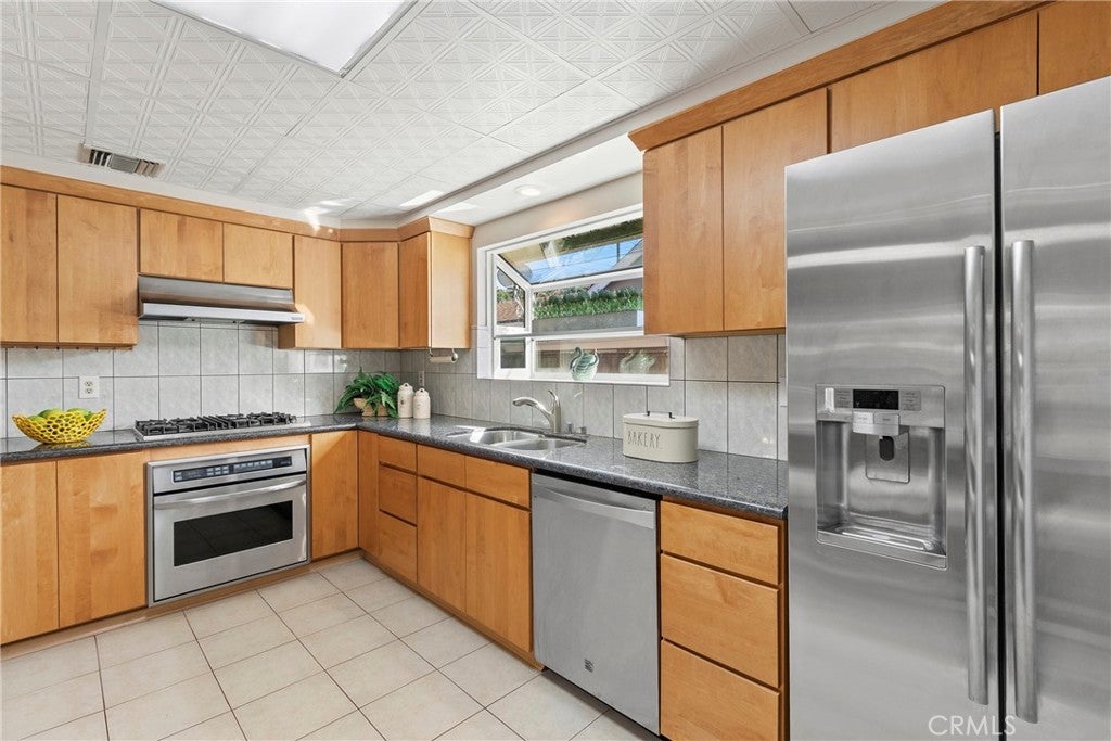 512 Ladera