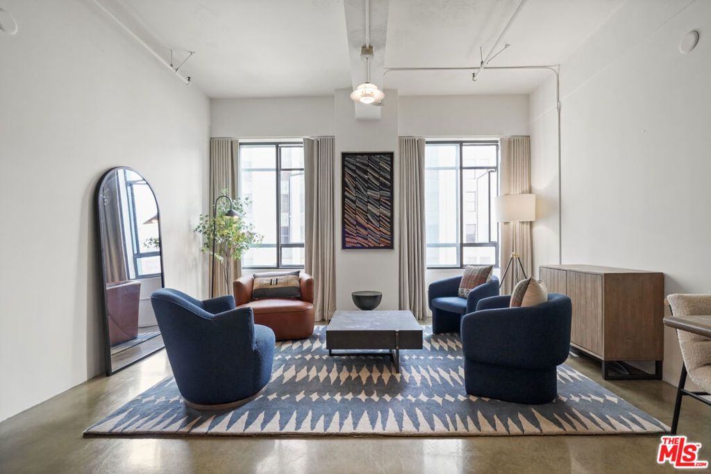 Photo of 849 S Broadway #403, Los Angeles, CA 90014 (MLS # 26645149)