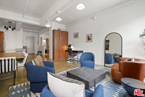 Photo of 849 S Broadway #403, Los Angeles, CA 90014 (MLS # 26645149)