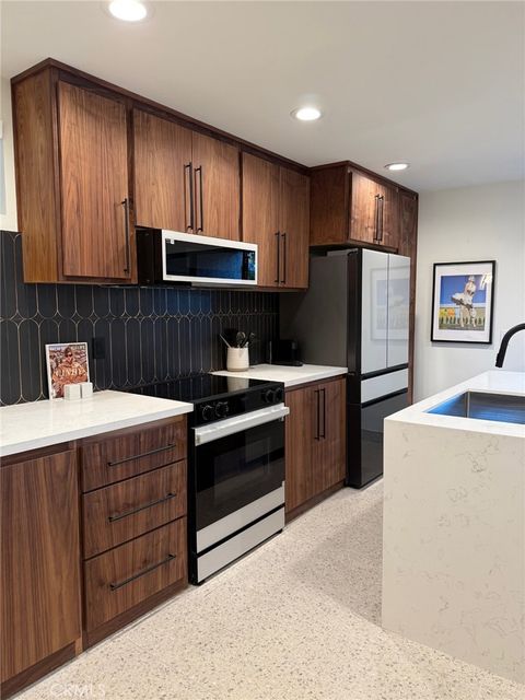 Photo of 5300 E Waverly Dr, Palm Springs, CA 92264 (MLS # IG26087328)