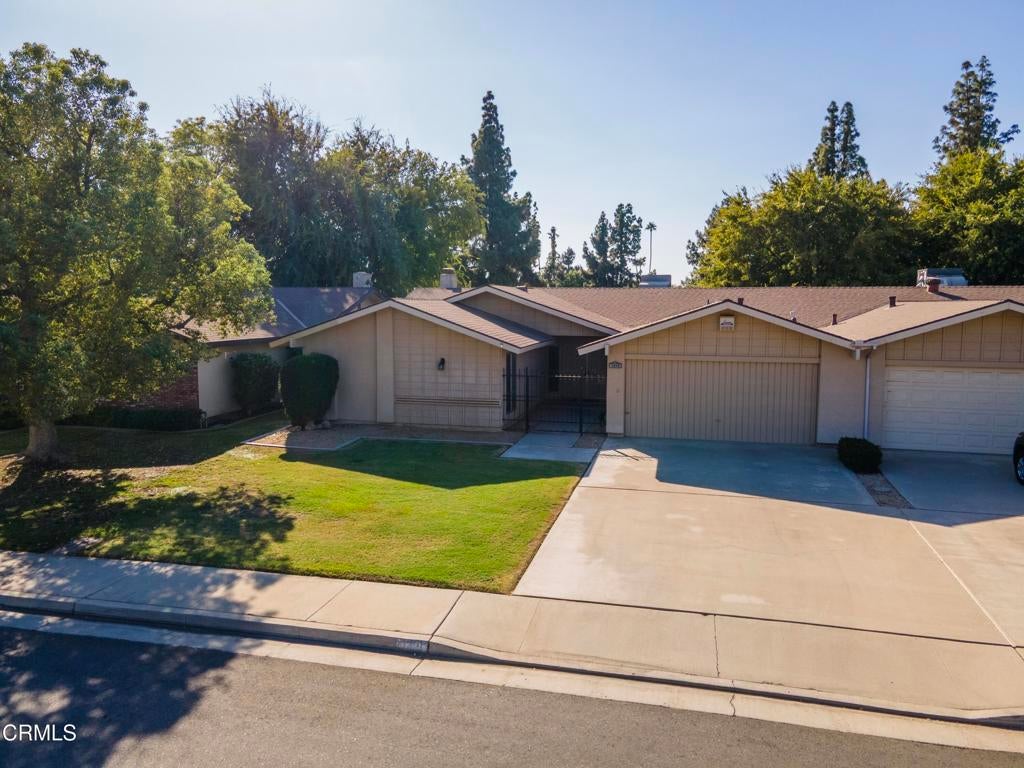 1419 Thunderbird Street