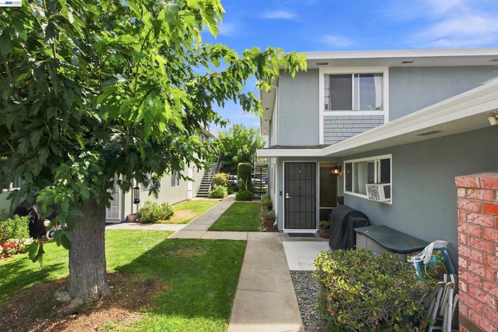 4747 Capay Dr DR 2, San Jose CA 95118