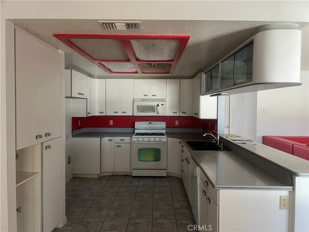 14627 Greenbriar