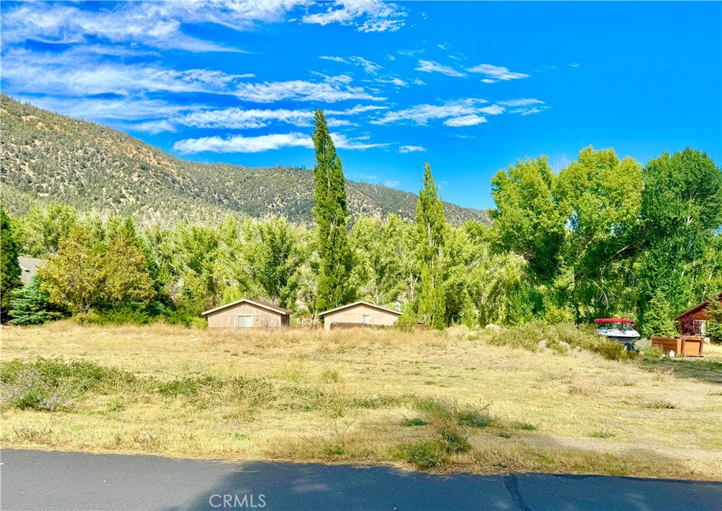 Photo 1 of 32 — 16505 Mil Potrero Highway, Pine Mountain Club, CA 93222