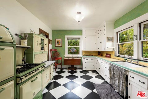 Tiny photo for 645 E Micheltorena Street, Santa Barbara, CA 93103 (MLS # 26985955)