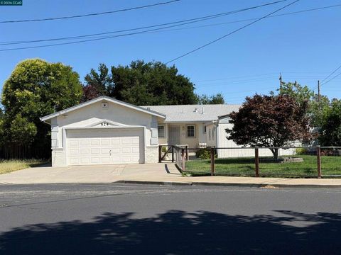 Photo of 524 Ruth Way, Livermore, CA 94550 (MLS # 41136652)