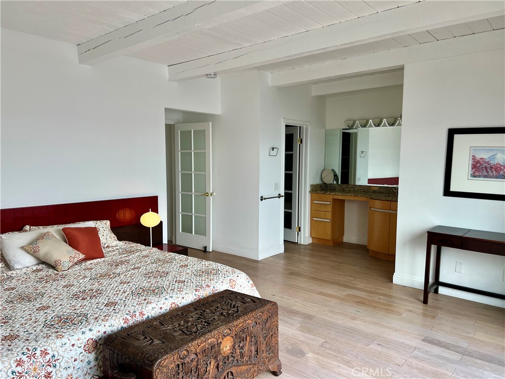 431 Camino De Las Colinas