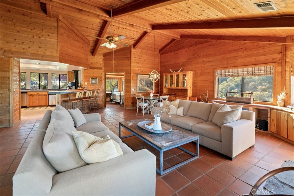 7975 Nacimiento Lake Drive