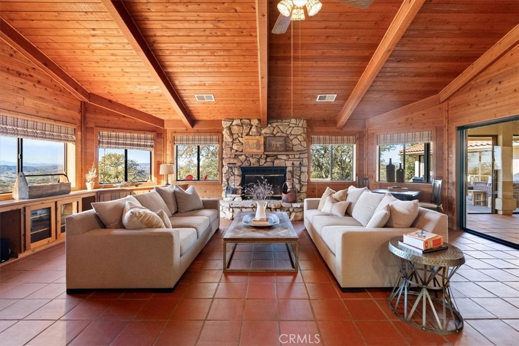 7975 Nacimiento Lake Drive