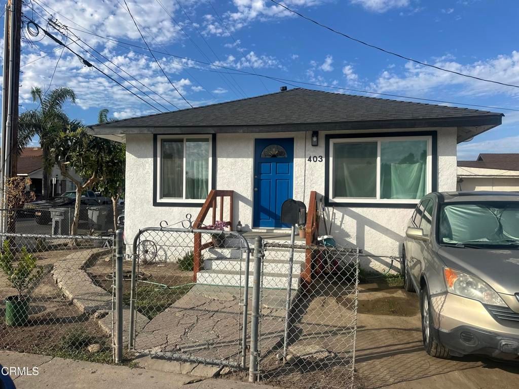 Photo of 403 E 2nd Street, Oxnard, CA 93030 (MLS # V1-32996)