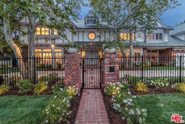 This beautifully renovated tennis-court estate is situated on a 30,000 square foot lot with 130 feet of frontage. Located on the prestigious 800 block of Crescent Dr. near to the world-renowned Beverly Hills Hotel, it is one of the grandest properties to come to market in the Beverly Hills flats in many years. The estate offers high ceilings throughout, 4 large en-suite bedrooms upstairs with 2 additional bedrooms downstairs, 8 bathrooms, a contemporary floor plan featuring an oversized master suite with wood burning fireplace, intricate parquet oak flooring, full bar, custom cabinetry, Sub Zero and Wolf appliances, dry sauna, a 3 car side by side attached garage, gated entrance, and mature landscaping providing full privacy for the spacious yard.