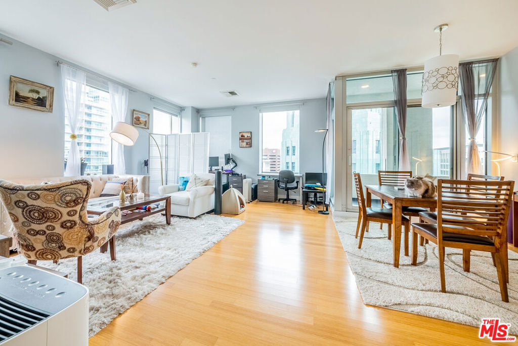 3810 Wilshire Boulevard 1105