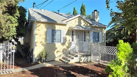 Photo of 5620 Elmer Avenue, Los Angeles, CA 91601 (MLS # BB26202478)