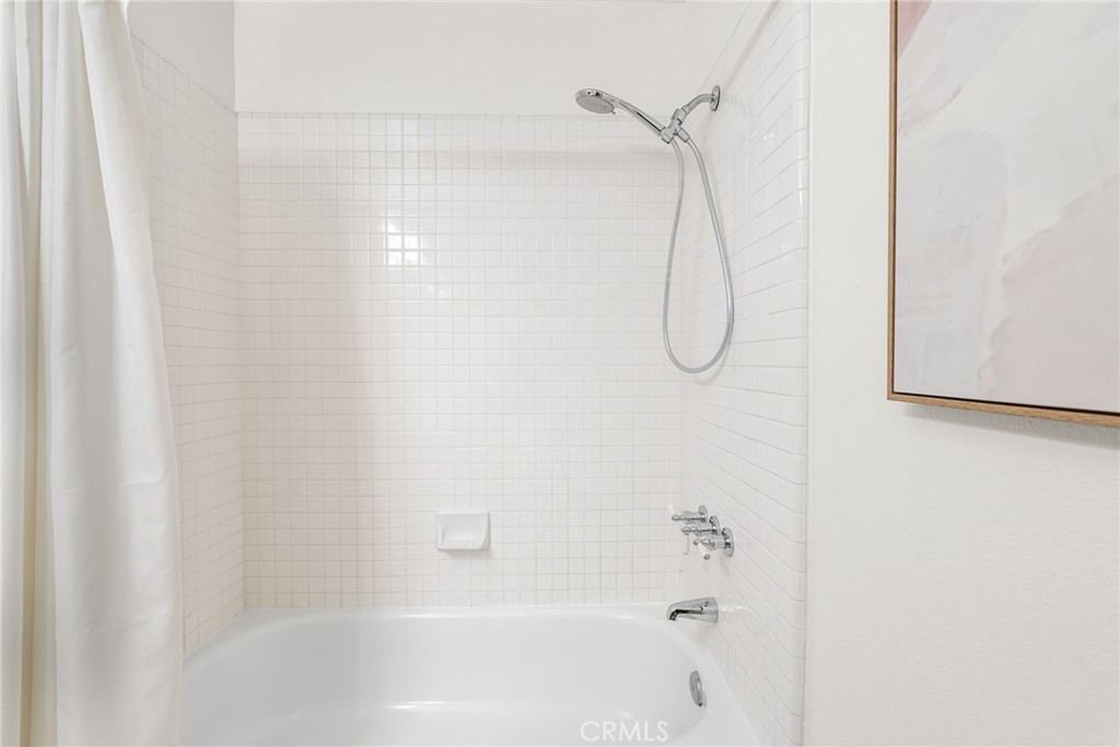 Laurelwood (LRWD) - Residential