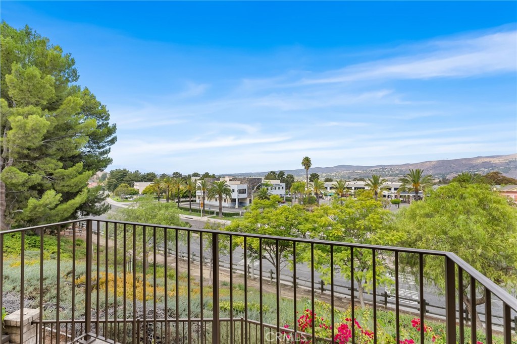 Laurelwood (LRWD) - Residential