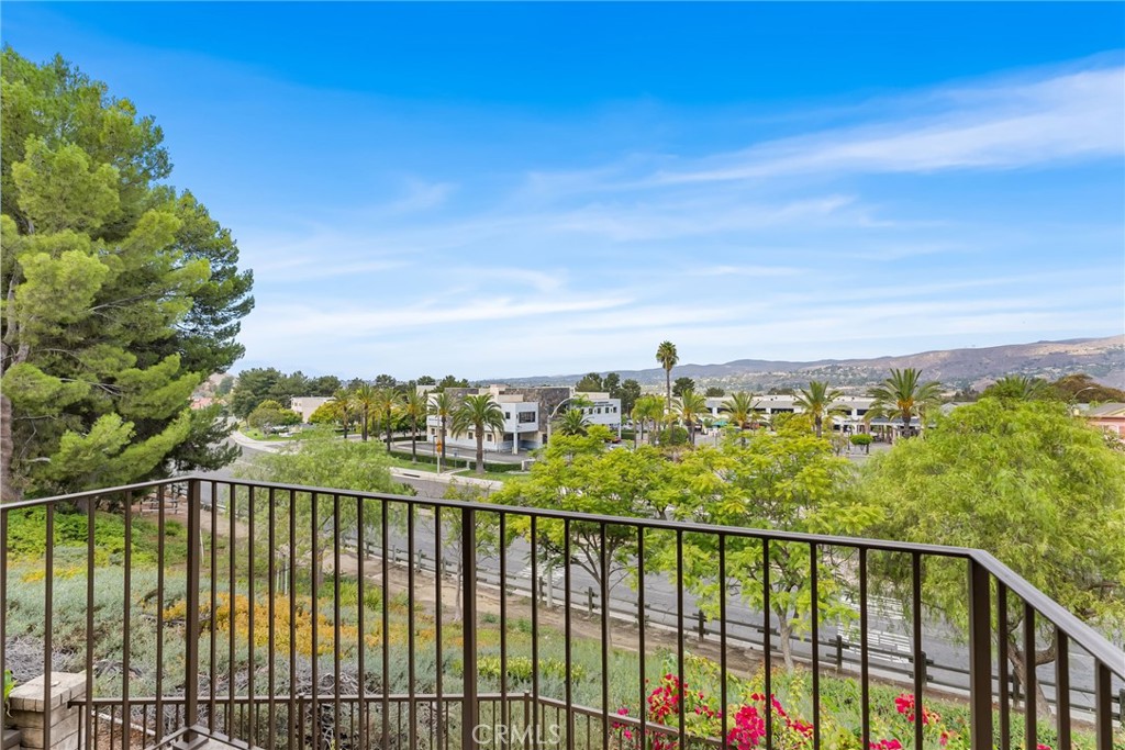 Laurelwood (LRWD) - Residential