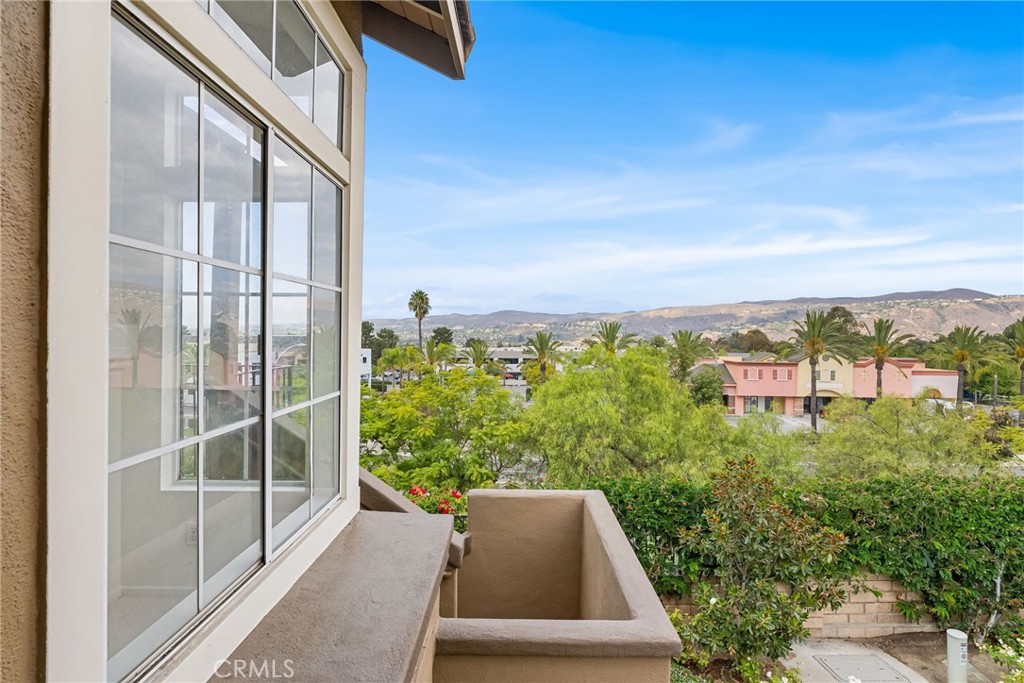 Laurelwood (LRWD) - Residential