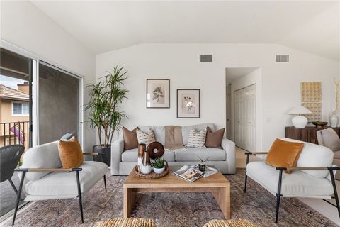 8123 E Oak Ridge Circle Anaheim Hills CA 92808