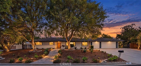 Photo of 1321 El Finito Way, North Tustin, CA 92705 (MLS # PW26218629)